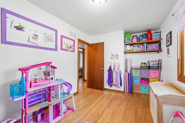 1439 N 12th AVENUE, West Bend, WI 53090