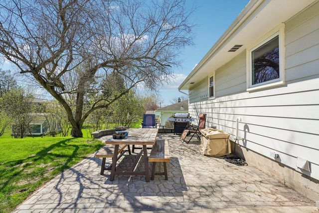 1439 N 12th AVENUE, West Bend, WI 53090