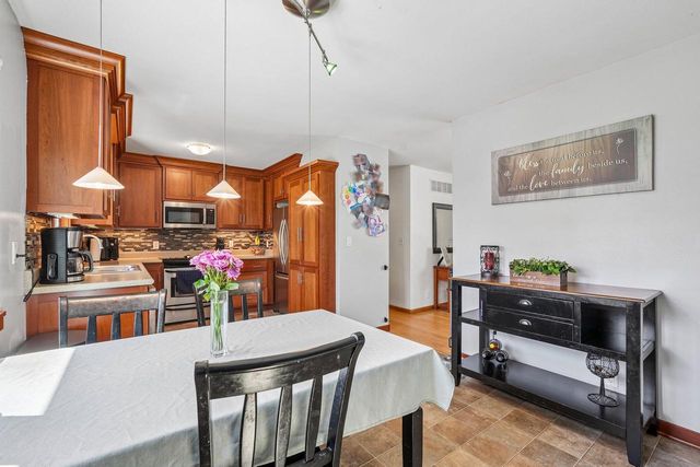 1439 N 12th AVENUE, West Bend, WI 53090