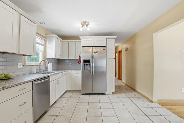 91 Miami Court, Manchester, NH 03103