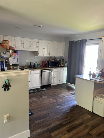 1618 Clinton Street, Saint Clair, MI 48079