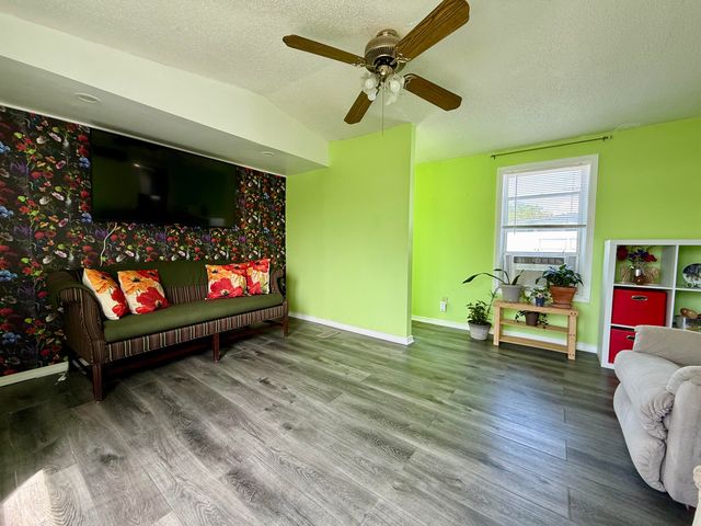 333 E Lakewood Boulevard 10, Holland, MI 49424