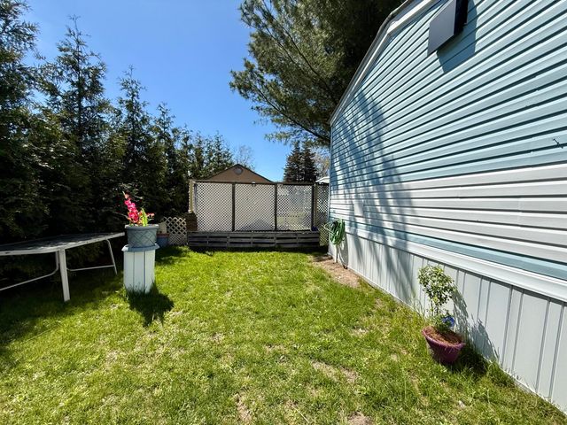 333 E Lakewood Boulevard 10, Holland, MI 49424