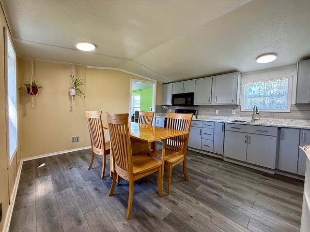 333 E Lakewood Boulevard 10, Holland, MI 49424
