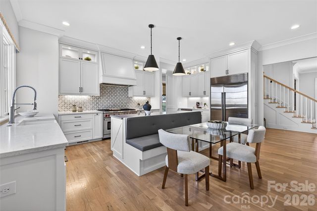 222 Anthony Circle, Charlotte, NC 28211