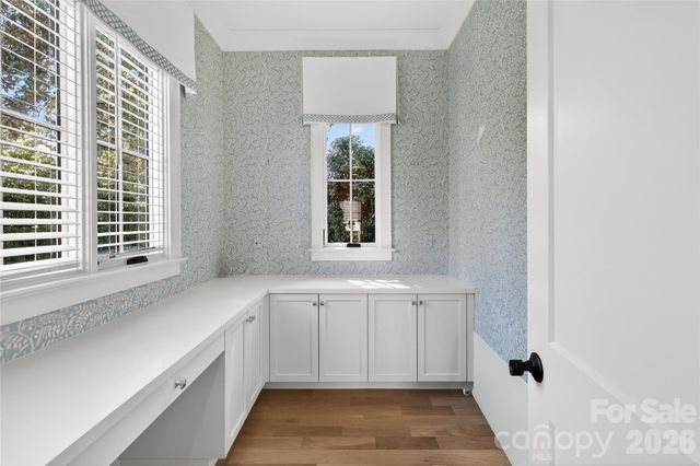 222 Anthony Circle, Charlotte, NC 28211