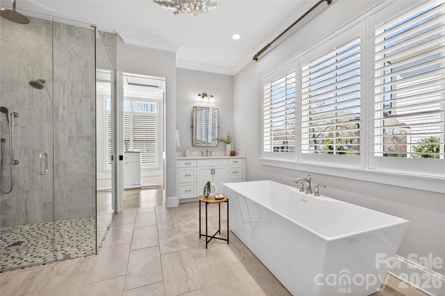 222 Anthony Circle, Charlotte, NC 28211