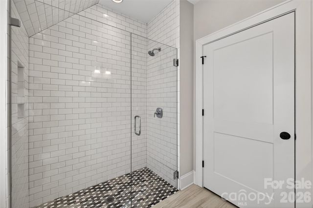 222 Anthony Circle, Charlotte, NC 28211