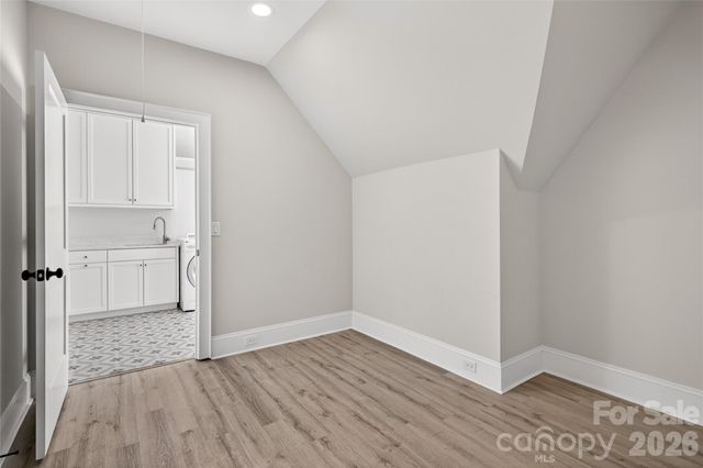 222 Anthony Circle, Charlotte, NC 28211