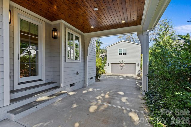 222 Anthony Circle, Charlotte, NC 28211