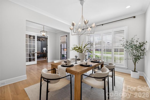 222 Anthony Circle, Charlotte, NC 28211