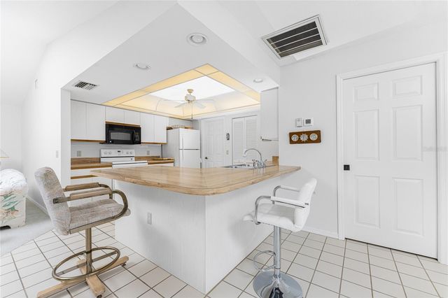 10 BUNKER ROAD, Rotonda West, FL 33947