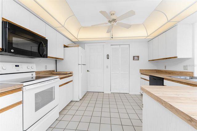 10 BUNKER ROAD, Rotonda West, FL 33947