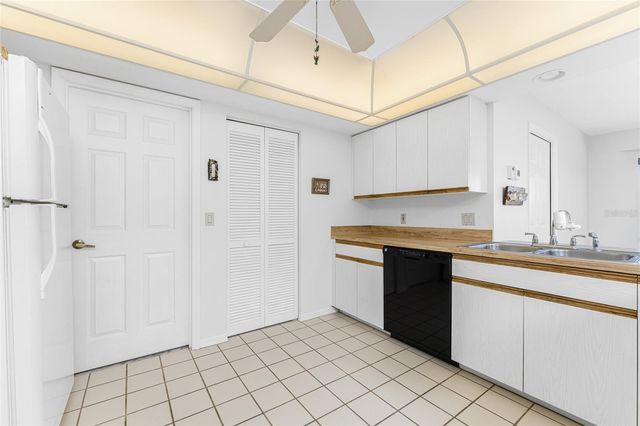 10 BUNKER ROAD, Rotonda West, FL 33947