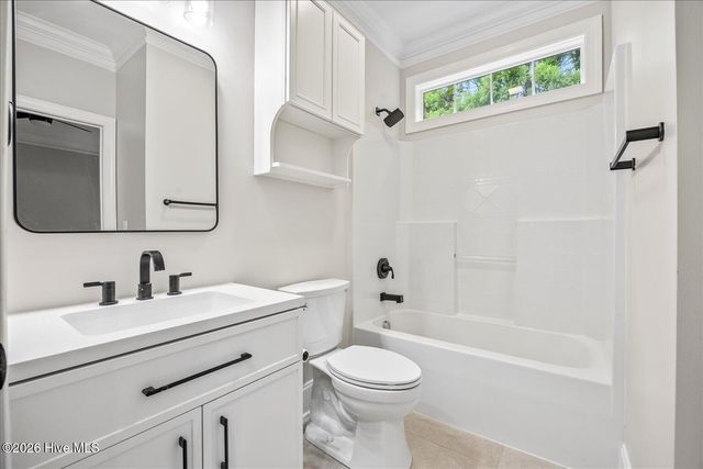 203 Hatteras Court, Hampstead, NC 28443