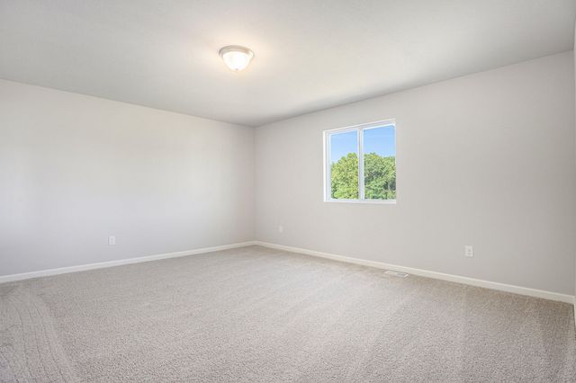 5588 Mammoth Drive Se, Caledonia Twp, MI 49316