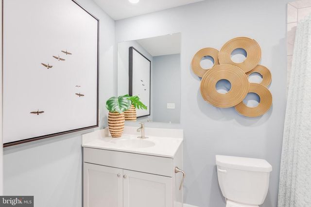 1800 WATERMARK WAY, Essex, MD 21221