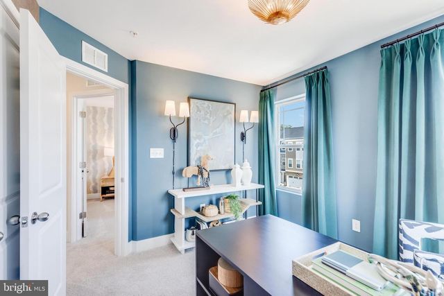 1800 WATERMARK WAY, Essex, MD 21221