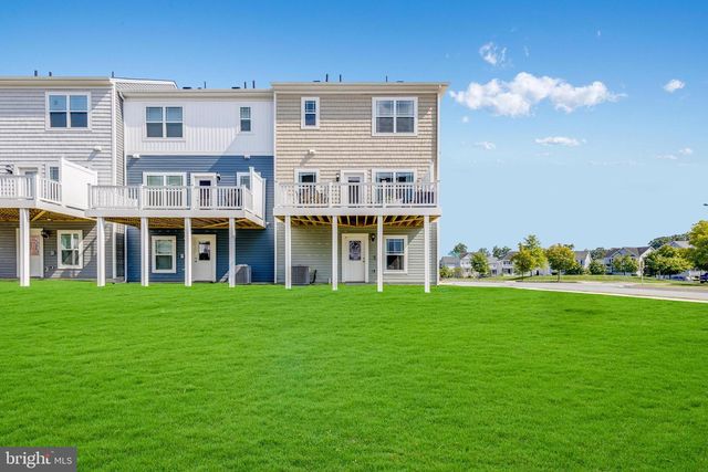 1800 WATERMARK WAY, Essex, MD 21221