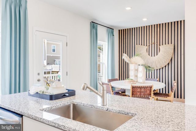 1800 WATERMARK WAY, Essex, MD 21221