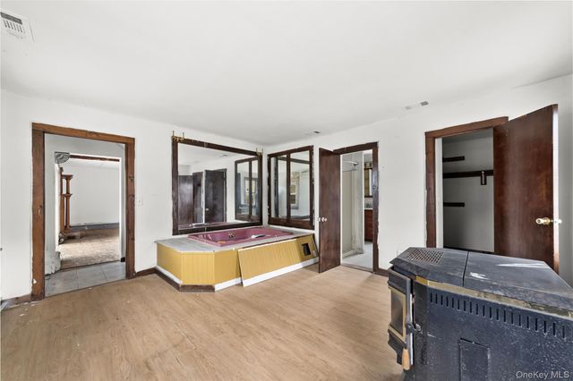 6 Laurel Drive, Holmes, NY 12531