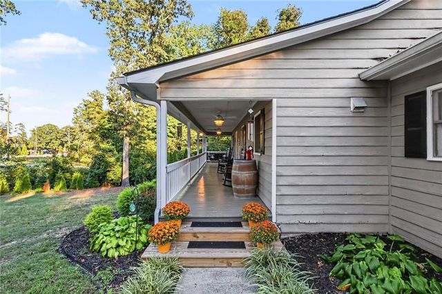 42 Old Atlanta Road, Hiram, GA 30141