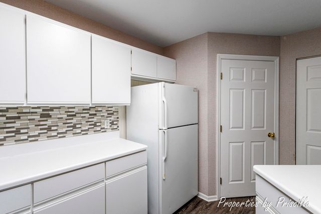 3025 Poplar Creek Drive SE 104, Grand Rapids, MI 49512