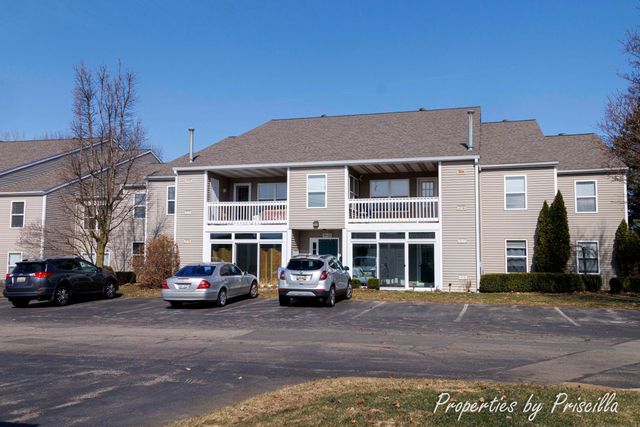 3025 Poplar Creek Drive SE 104, Grand Rapids, MI 49512