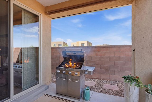 44 Firecrown Lane, Santa Fe, NM 87508