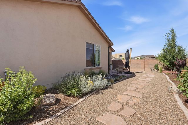 44 Firecrown Lane, Santa Fe, NM 87508