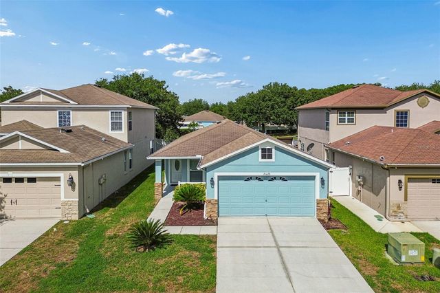 10226 PERTHSHIRE CIRCLE, Land O Lakes, FL 34638