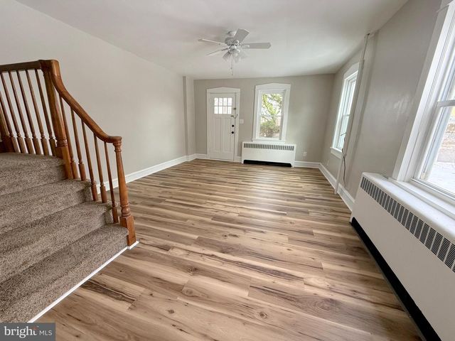 27 N MAIN ST, Williamstown, NJ 08094