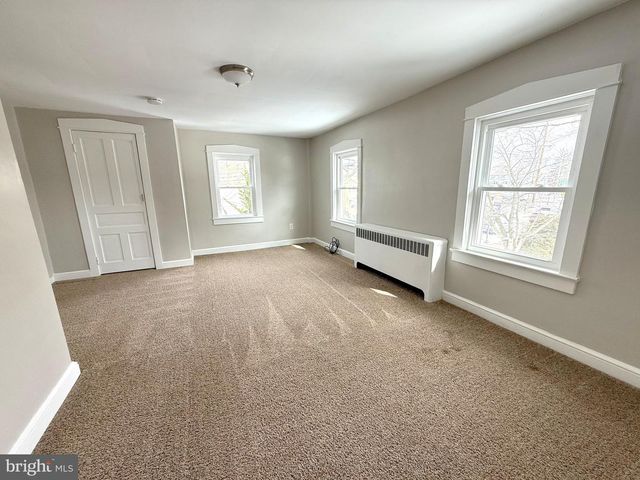 27 N MAIN ST, Williamstown, NJ 08094