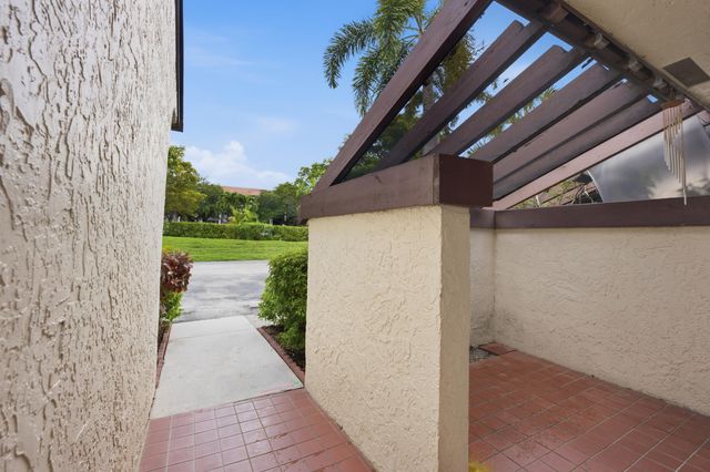 3872 Vine Trail D, Lake Worth, FL 33467