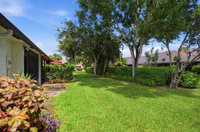3872 Vine Trail D, Lake Worth, FL 33467