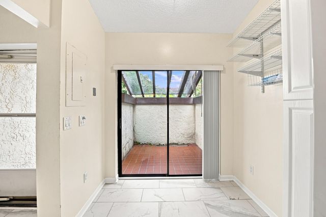 3872 Vine Trail D, Lake Worth, FL 33467