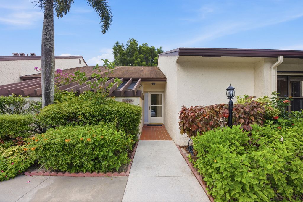 3872 Vine Trail D, Lake Worth, FL 33467