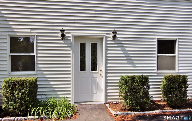 821 Long Ridge Road LL, Stamford, CT 06902