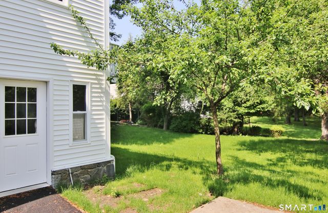 821 Long Ridge Road LL, Stamford, CT 06902
