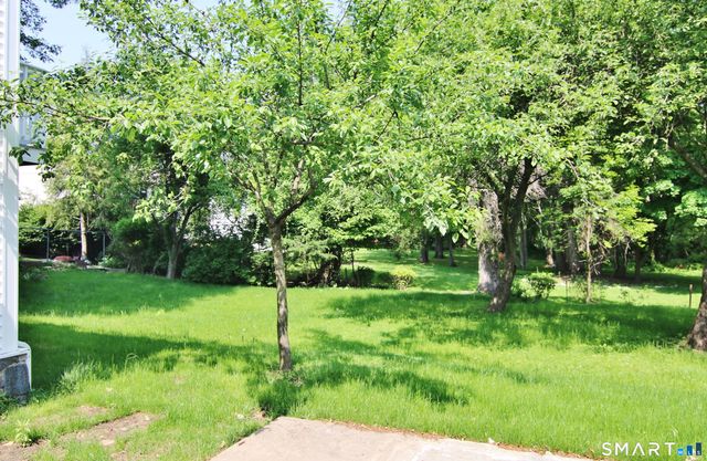 821 Long Ridge Road LL, Stamford, CT 06902