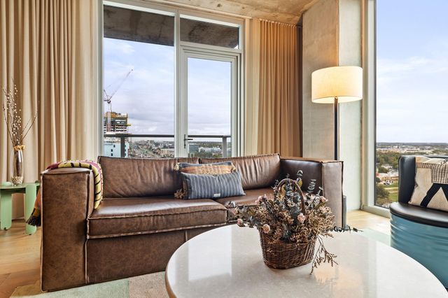 48 East Ave 1804, Austin, TX 78701