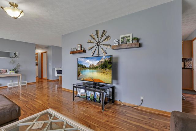 9100 State Route 664 N, Logan, OH 43138