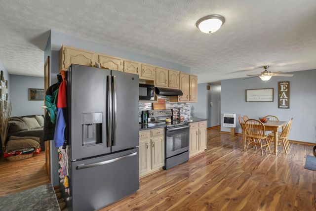 9100 State Route 664 N, Logan, OH 43138