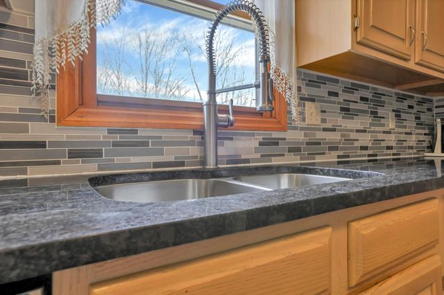 9100 State Route 664 N, Logan, OH 43138