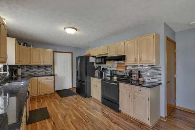 9100 State Route 664 N, Logan, OH 43138