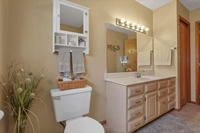 9100 State Route 664 N, Logan, OH 43138