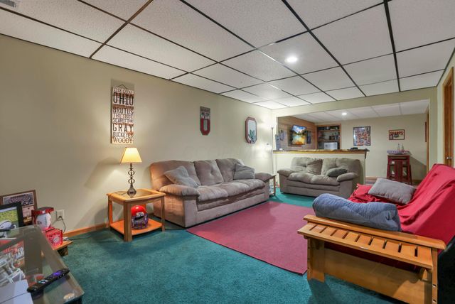 9100 State Route 664 N, Logan, OH 43138