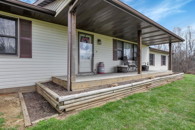 9100 State Route 664 N, Logan, OH 43138