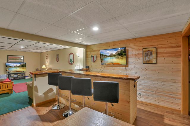 9100 State Route 664 N, Logan, OH 43138