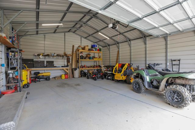 9100 State Route 664 N, Logan, OH 43138